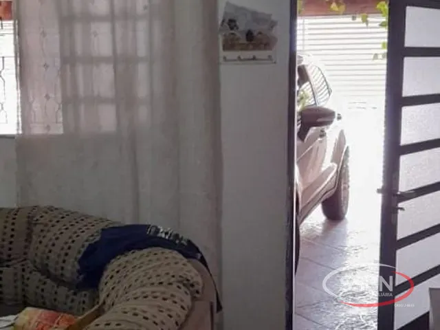 Casa com 150m² 3 quartos e 2 banheiros, à venda, no bairro Parque Residencial Klavin em Nova Odessa