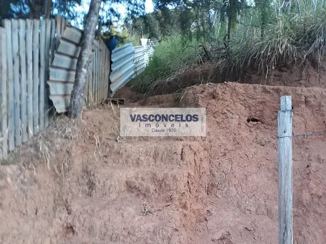 Casa com 1400m² 3 quartos e 4 banheiros, à venda, no bairro Taquarí em São José dos Campos