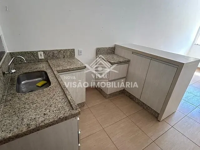 Casa com 300m² 2 quartos e 1 banheiro, para alugar, no bairro Jardim Itália III em Sinop