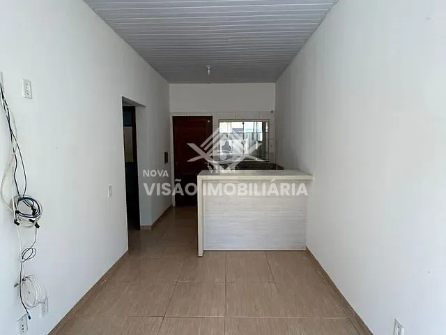 Casa com 300m² 2 quartos e 1 banheiro, para alugar, no bairro Jardim Itália III em Sinop
