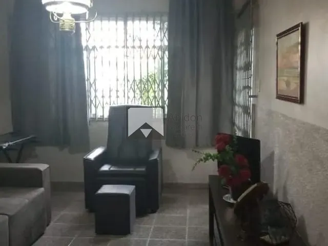 Casa com 720m² 3 quartos e 2 banheiros, à venda, no bairro Barreto em São Gonçalo