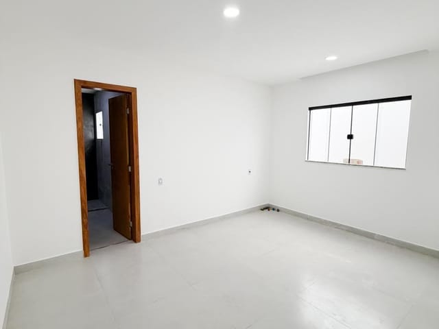 Casa com 155m² 3 quartos e 2 banheiros, à venda, no bairro Lagoa em Macaé