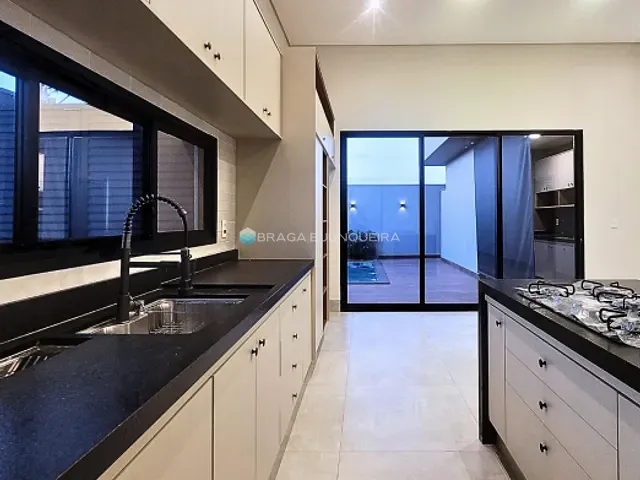Casa com 276m² 3 quartos e 4 banheiros, à venda, no bairro Maria Julia Residencial em São José do Rio Preto