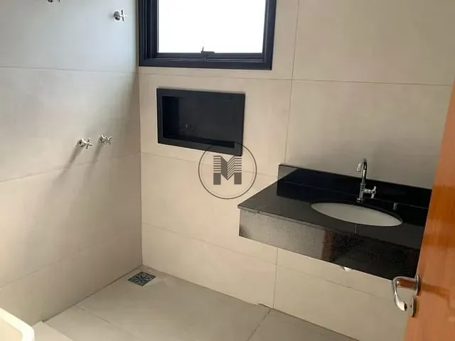 Casa com 300m² 3 quartos e 2 banheiros, à venda, no bairro Barranco Alto em Potim