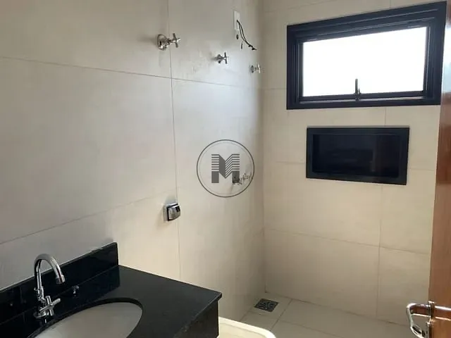 Casa com 300m² 3 quartos e 2 banheiros, à venda, no bairro Barranco Alto em Potim
