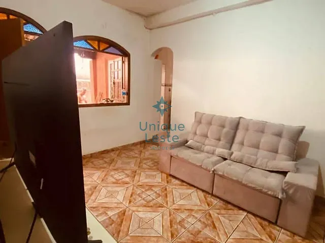 Casa 2 quartos e 1 banheiro, à venda, no bairro São Marcos em Belo Horizonte