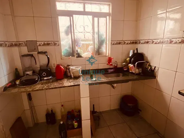 Casa 2 quartos e 1 banheiro, à venda, no bairro São Marcos em Belo Horizonte