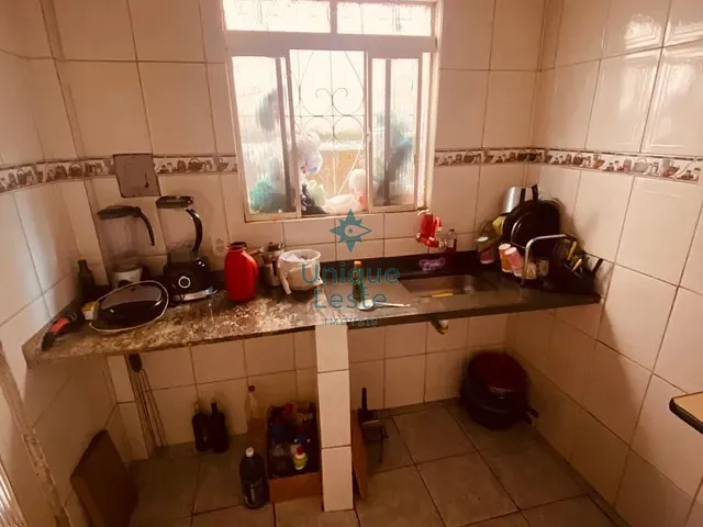 Casa 2 quartos e 1 banheiro, à venda, no bairro São Marcos em Belo Horizonte