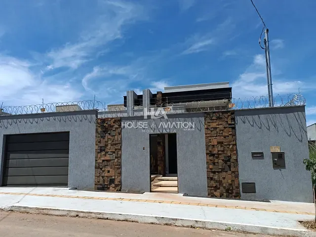 Casa com 360m² 3 quartos e 2 banheiros, à venda, no bairro Residencial Petrópolis em Goiânia