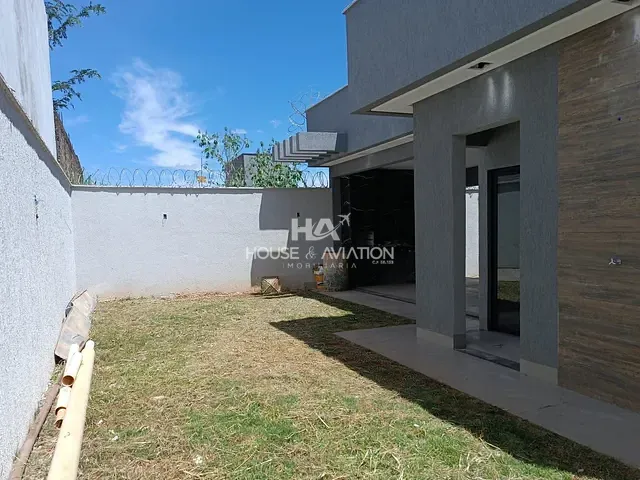 Casa com 360m² 3 quartos e 2 banheiros, à venda, no bairro Residencial Petrópolis em Goiânia
