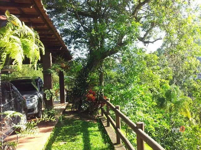 Casa com 7796m², à venda, no bairro Roseiral em Petrópolis
