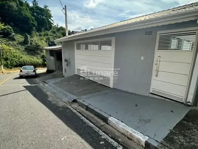 Casa com 500m² 3 quartos e 2 banheiros, à venda, no bairro Ajuda em Guararema