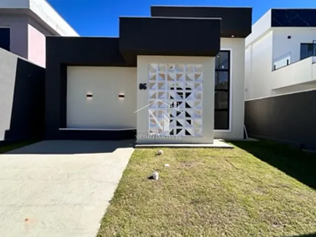 Casa com 240m² 3 quartos e 2 banheiros, à venda, no bairro Ubatiba em Maricá