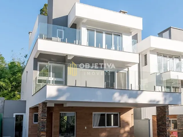 Casa 3 quartos e 6 banheiros, à venda, no bairro Ipanema em Porto Alegre