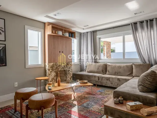 Casa 3 quartos e 6 banheiros, à venda, no bairro Ipanema em Porto Alegre