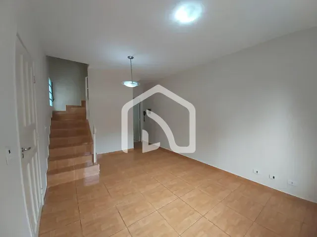 Casa com 65m² 2 quartos e 1 banheiro, à venda, no bairro Jardim Califórnia em Barueri