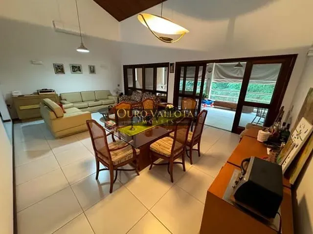 Casa com 1200m², à venda, no bairro Jardim Flamboyant em Atibaia