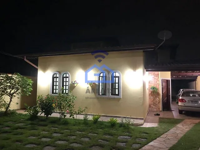 Casa com 360m² 3 quartos e 4 banheiros, à venda, no bairro Jardim Britânia em Caraguatatuba