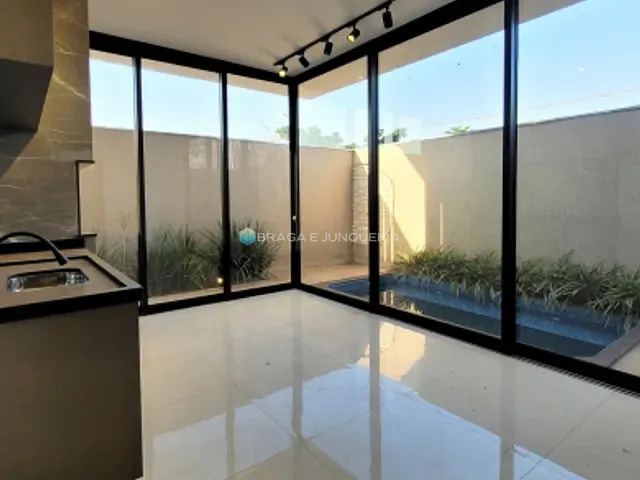 Casa com 276m² 3 quartos e 4 banheiros, à venda, no bairro Residencial Maria Júlia em São José do Rio Preto