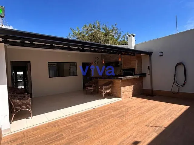 Casa com 195m² 3 quartos e 2 banheiros, à venda, no bairro Mansões Paraíso em Aparecida de Goiânia