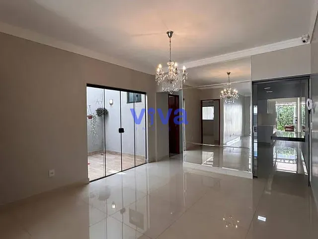 Casa com 195m² 3 quartos e 2 banheiros, à venda, no bairro Mansões Paraíso em Aparecida de Goiânia