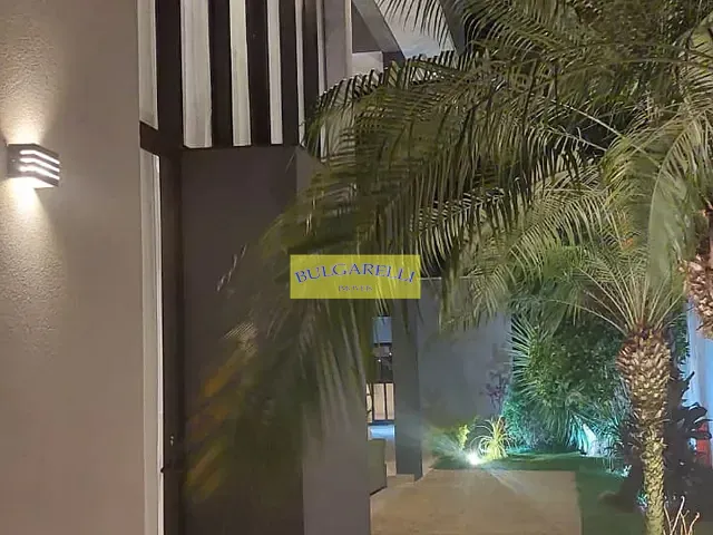 Casa com 1100m² 4 quartos e 8 banheiros, à venda, no bairro CIDADE SANTOS DUMONT em Jundiai