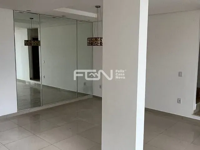 Casa com 280m² 4 quartos e 2 banheiros, para alugar, no bairro Camaçari de Dentro em Camaçari