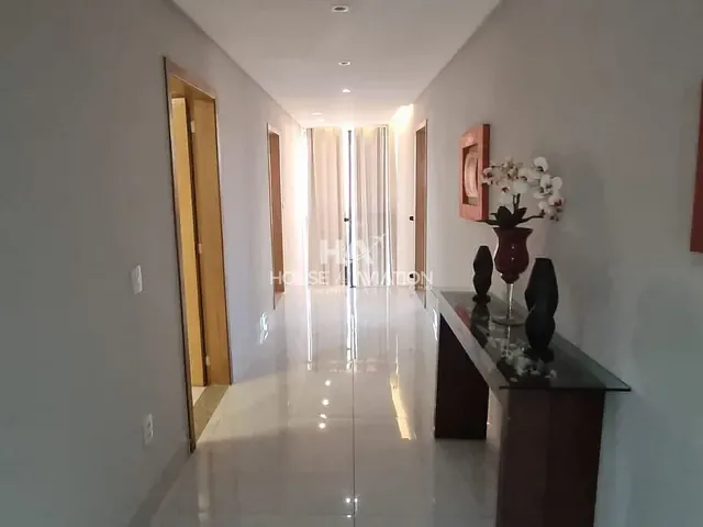 Casa com 362m² 5 quartos e 6 banheiros, à venda, no bairro Jardins Barcelona em Senador Canedo
