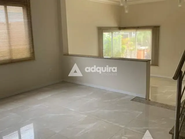 Casa com 500m² 4 quartos e 2 banheiros, à venda, no bairro Colônia Dona Luíza em Ponta Grossa