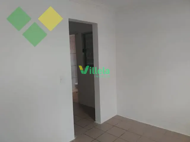 Casa 2 quartos e 1 banheiro, à venda, no bairro Jardim Mônica em Itaquaquecetuba