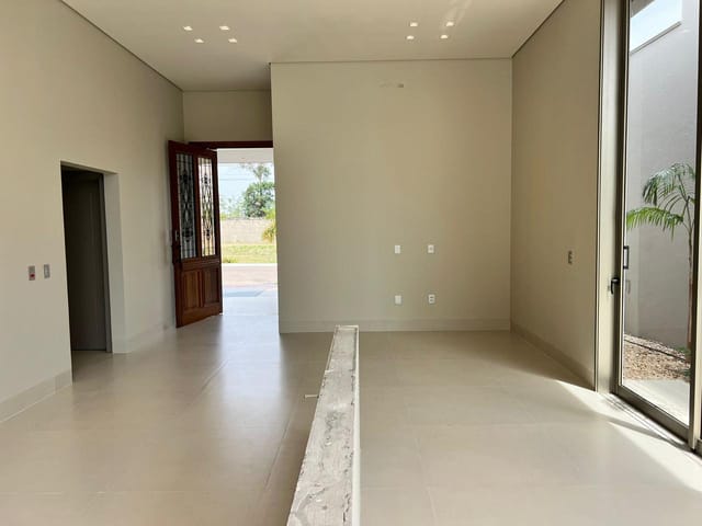 Casa com 328m² 3 quartos e 1 banheiro, à venda, no bairro Alameda das Cores Residencial em Sinop