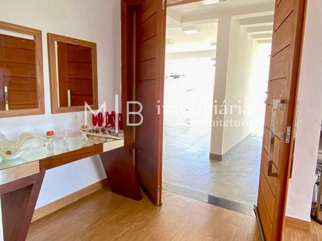 Casa com 476m² 6 quartos e 4 banheiros, à venda, no bairro Goiabeiras em Lavras