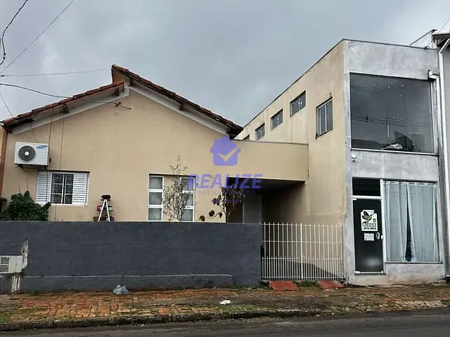 Casa 3 quartos e 1 banheiro, à venda, no bairro Vila Casa Branca em Botucatu