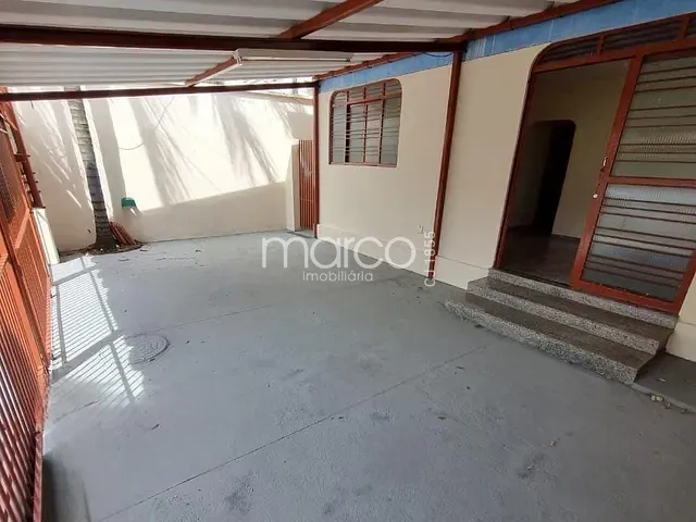 Casa 3 quartos e 1 banheiro, para alugar, no bairro Nova Suiça em Goiânia