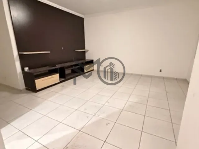 Casa com 450m² 5 quartos e 5 banheiros, à venda, no bairro Jardim Itália em Cuiabá
