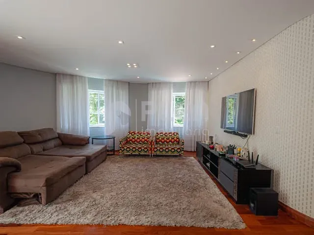 Casa 5 quartos e 7 banheiros, à venda, no bairro Vila Irmãos Arnoni em São Paulo