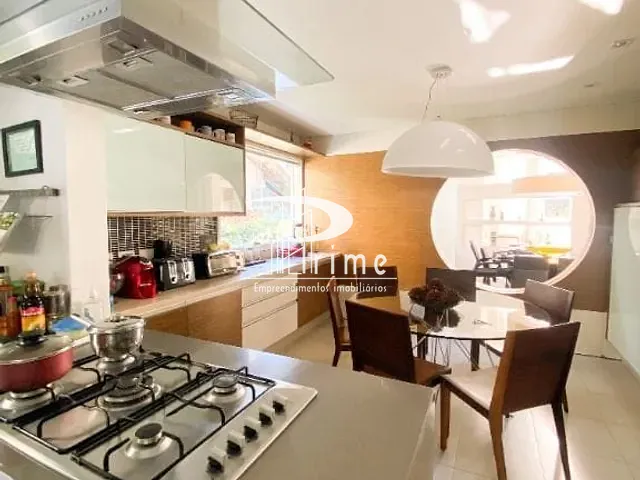 Casa com 600m² 4 quartos e 4 banheiros, à venda, no bairro Vila Progresso em Niterói