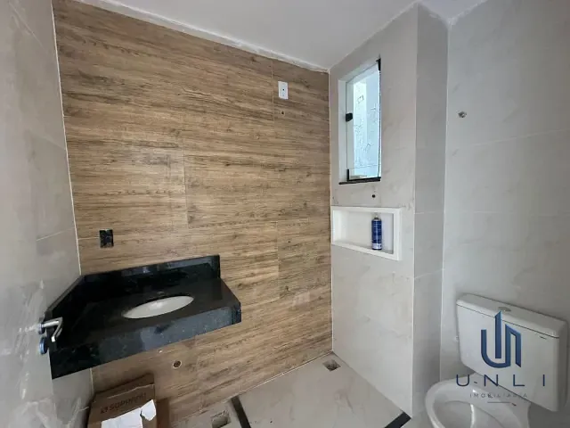 Casa 2 quartos e 2 banheiros, à venda, no bairro Santa Rita do Zarur em Volta Redonda