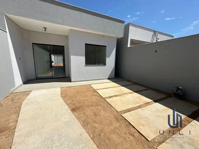 Casa 2 quartos e 2 banheiros, à venda, no bairro Santa Rita do Zarur em Volta Redonda