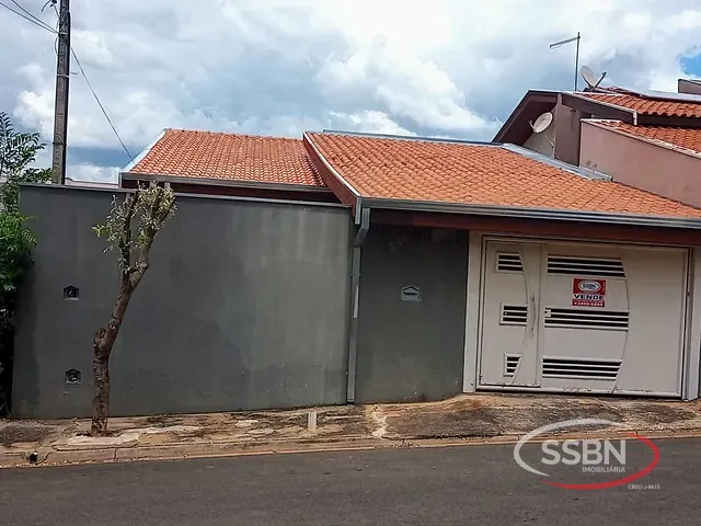 Casa com 200m² 3 quartos e 1 banheiro, à venda, no bairro Jardim Santa Rita I em Nova Odessa