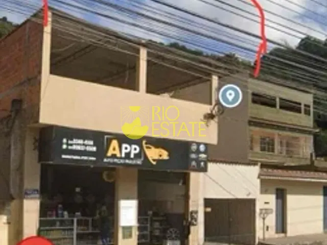 Casa com 1121m² 3 quartos e 3 banheiros, à venda, no bairro Retiro em Volta Redonda