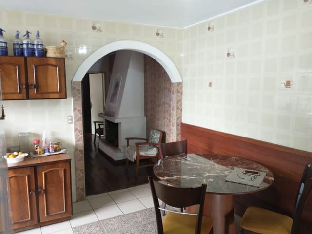 Casa com 600m² 3 quartos e 2 banheiros, à venda, no bairro Centro em Pelotas