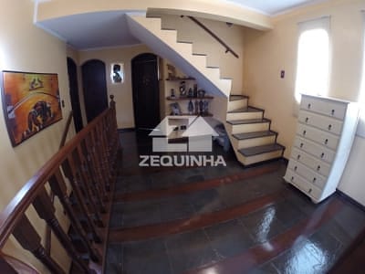 Casa à venda com 4 quartos, 285m² - Foto 4