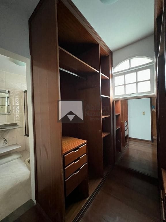 Casa, 4 quartos, 250 m² - Foto 37