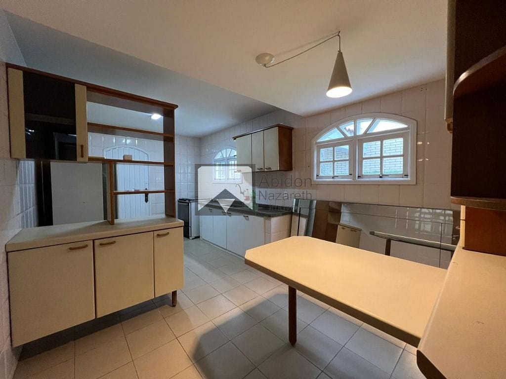 Casa, 4 quartos, 250 m² - Foto 31