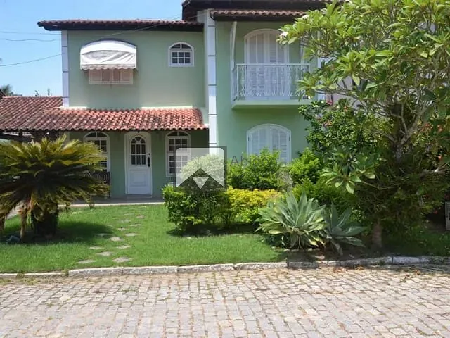 Casa com 435m² 4 quartos e 2 banheiros, à venda, no bairro Pendotiba em Niterói