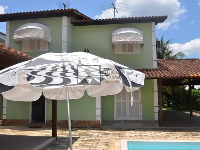 Casa com 435m² 4 quartos e 2 banheiros, à venda, no bairro Pendotiba em Niterói