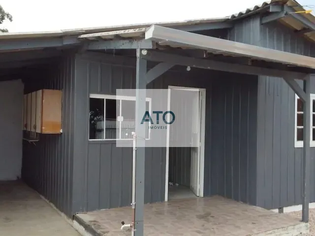 Casa com 100m² 2 quartos e 1 banheiro, para alugar, no bairro Praça em Tijucas