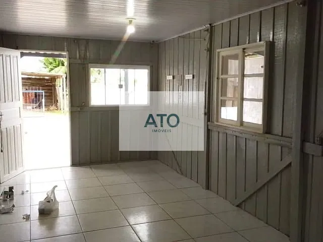 Casa com 100m² 2 quartos e 1 banheiro, para alugar, no bairro Praça em Tijucas
