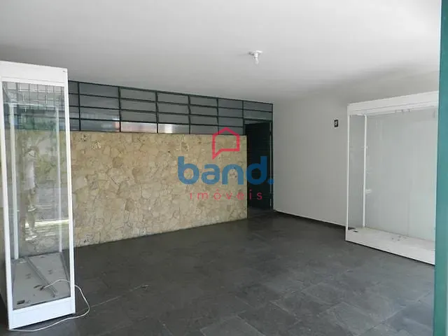 Casa com 479m² 3 quartos e 4 banheiros, à venda, no bairro Centro em Porto Feliz
